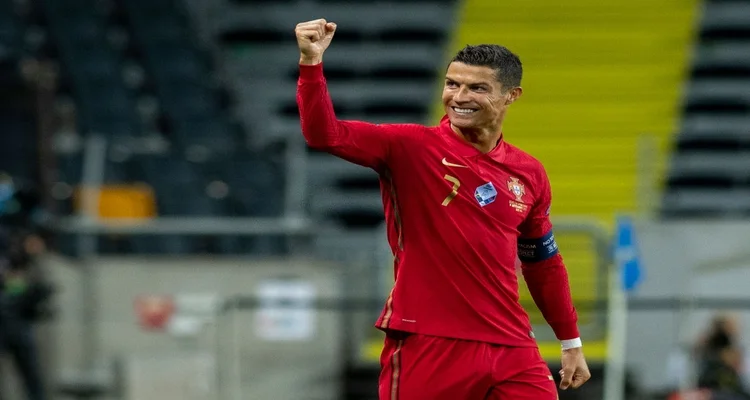 Cristiano Ronaldo với vô số biệt danh